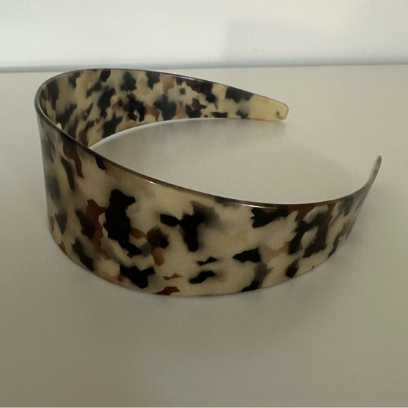 Urban Outfitters Tortoiseshell Acetate Wide Headband